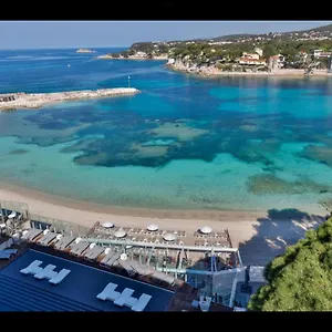 T2 Aigues Marines 2 étoiles , Bandol France